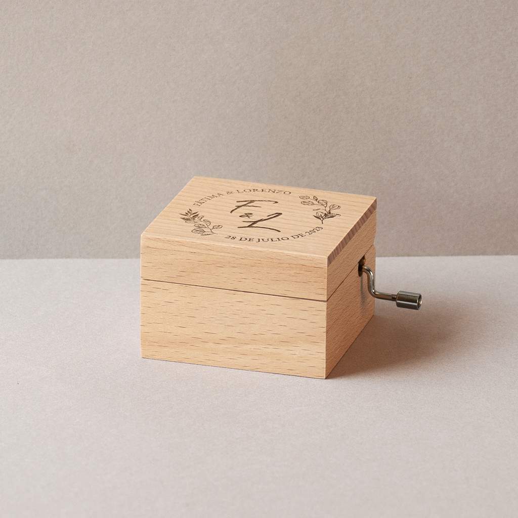 Caja de música pequeña de madera de haya Azuara